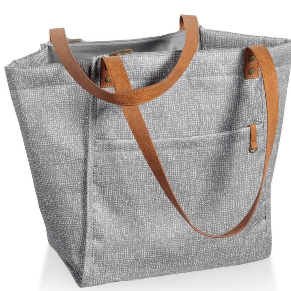 Thirty One Classic Style Tote in Textured Gray